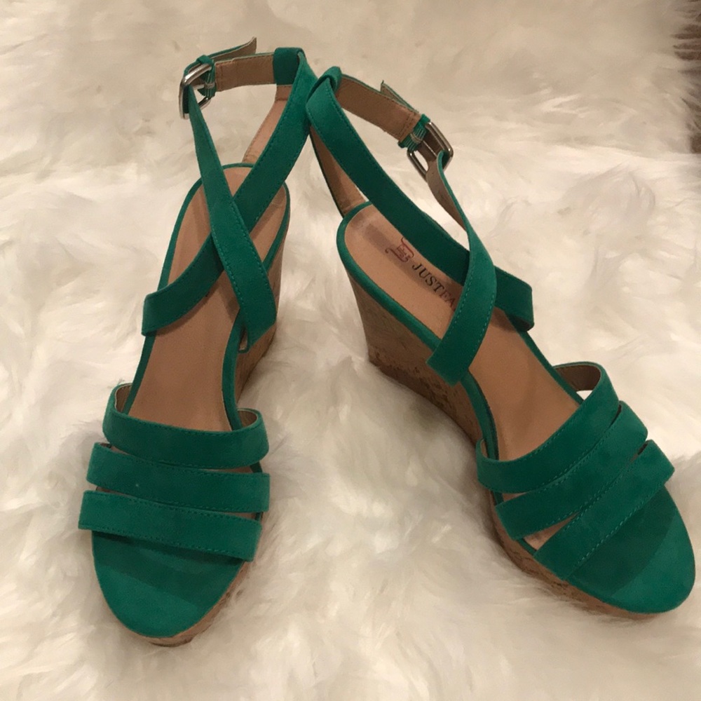 Green strappy wedges
